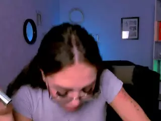 kamilla-star's Live Sex Cam Show