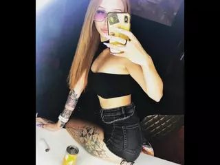 MaydaBelding's Live Sex Cam Show