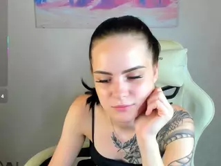 MILKA's Live Sex Cam Show