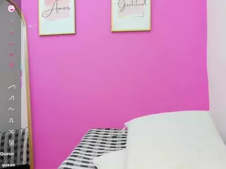 miss-nahomi's Live Sex Cam Show