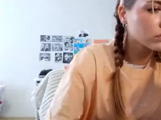 MoiraBayles's Live Sex Cam Show