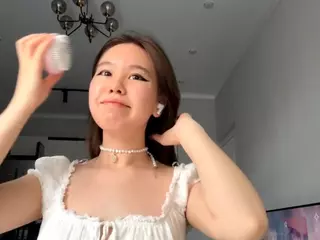 Akemi's Live Sex Cam Show