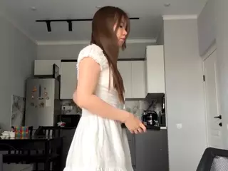 Akemi's Live Sex Cam Show