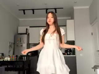 Akemi's Live Sex Cam Show