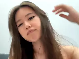 Akemi's Live Sex Cam Show