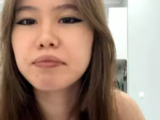 Akemi's Live Sex Cam Show