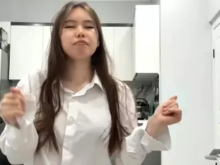 Akemi's Live Sex Cam Show