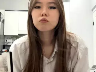 Akemi's Live Sex Cam Show