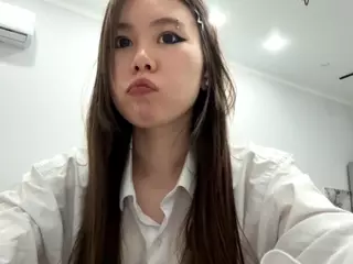 Akemi's Live Sex Cam Show