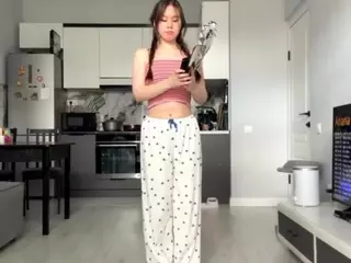 Akemi's Live Sex Cam Show