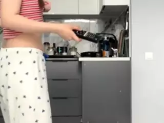 Akemi's Live Sex Cam Show