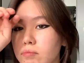 Akemi's Live Sex Cam Show