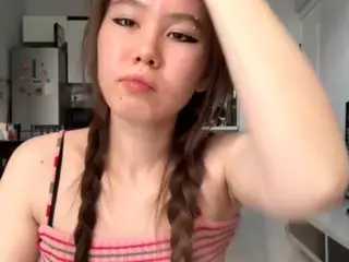 Akemi's Live Sex Cam Show