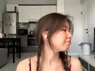 Akemi's Live Sex Cam Show
