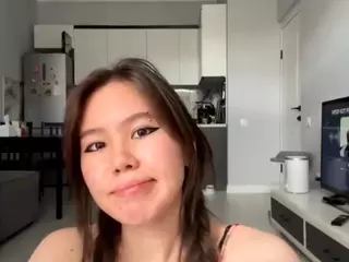 Akemi's Live Sex Cam Show