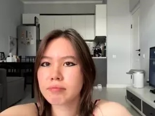 Akemi's Live Sex Cam Show