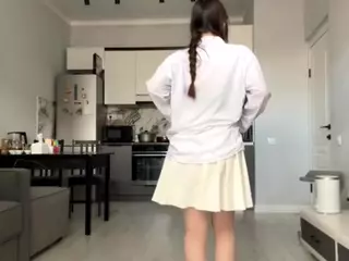Akemi's Live Sex Cam Show