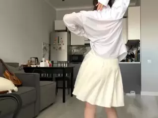 Akemi's Live Sex Cam Show
