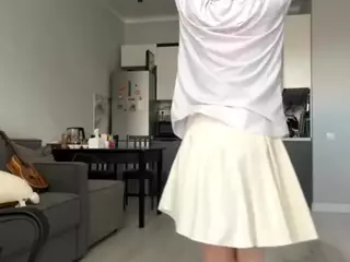 Akemi's Live Sex Cam Show