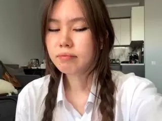 Akemi's Live Sex Cam Show