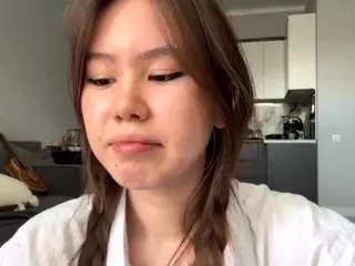 Akemi's Live Sex Cam Show