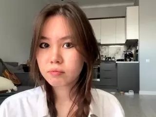 Akemi's Live Sex Cam Show