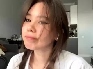 Akemi's Live Sex Cam Show