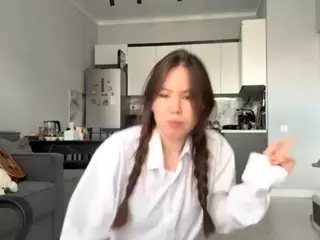 Akemi's Live Sex Cam Show