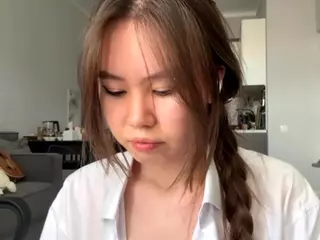 Akemi's Live Sex Cam Show