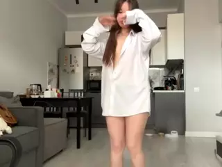 Akemi's Live Sex Cam Show