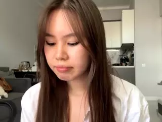 Akemi's Live Sex Cam Show