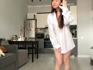 Akemi's Live Sex Cam Show