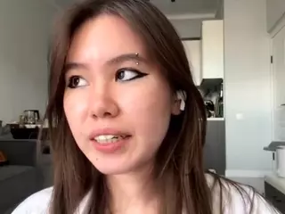 Akemi's Live Sex Cam Show