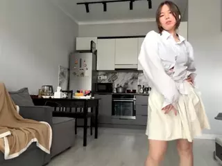 Akemi's Live Sex Cam Show