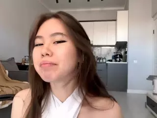 Akemi's Live Sex Cam Show