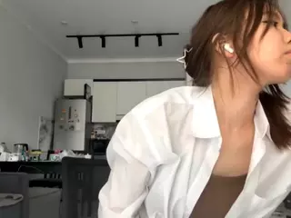 Akemi's Live Sex Cam Show