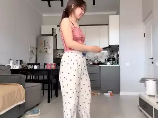 Akemi's Live Sex Cam Show