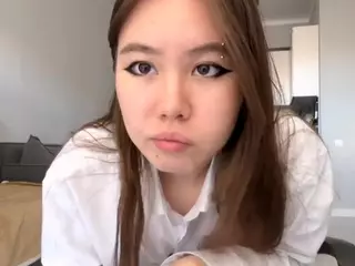 Akemi's Live Sex Cam Show