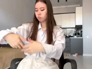 Akemi's Live Sex Cam Show