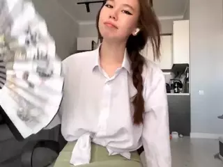 Akemi's Live Sex Cam Show