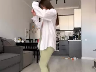 Akemi's Live Sex Cam Show