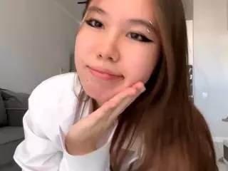 Akemi's Live Sex Cam Show