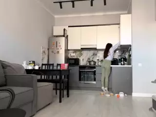 Akemi's Live Sex Cam Show