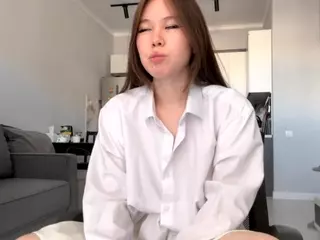 Akemi's Live Sex Cam Show