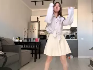 Akemi's Live Sex Cam Show