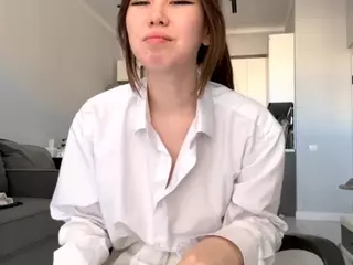 Akemi's Live Sex Cam Show