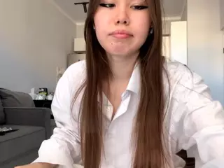 Akemi's Live Sex Cam Show