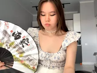 Akemi's Live Sex Cam Show