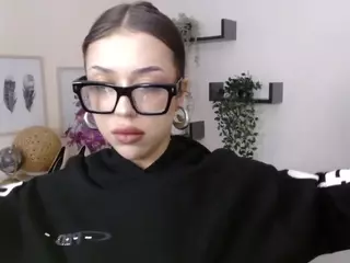 RoxyBullet's Live Sex Cam Show