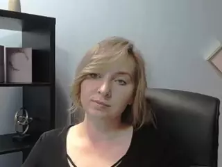 SadiexLove's Live Sex Cam Show